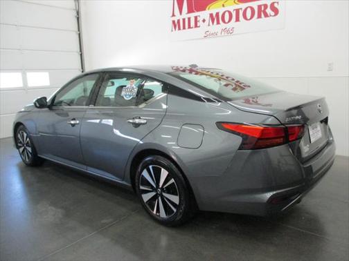 2020 Nissan Altima 2.5 SV
