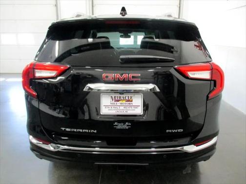 2023 GMC Terrain Denali