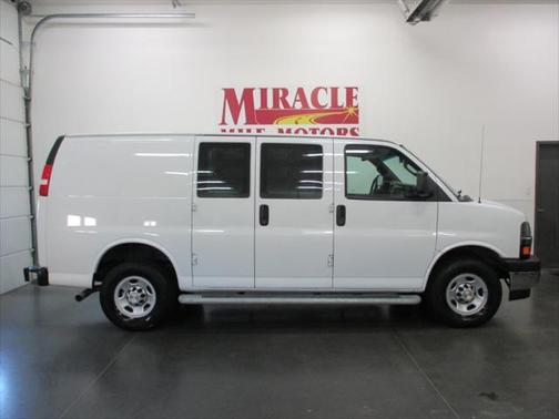 2022 Chevrolet Express 2500 RWD 2500 Regular Wheelbase WT