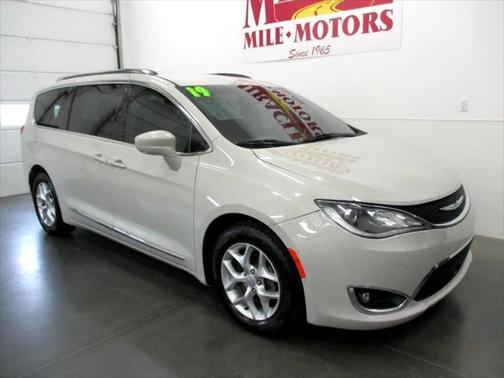 2019 Chrysler Pacifica Touring-L Plus