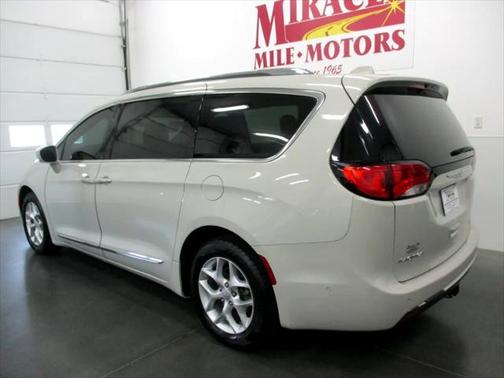2019 Chrysler Pacifica Touring-L Plus