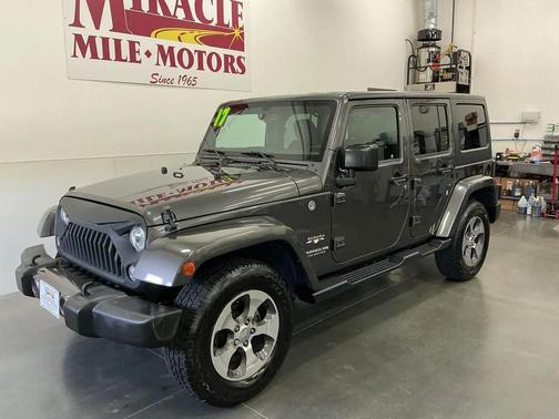 Gray 2017 Jeep Wrangler Unlimited Sahara