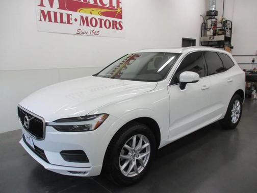 2021 Volvo XC60 T5 Momentum