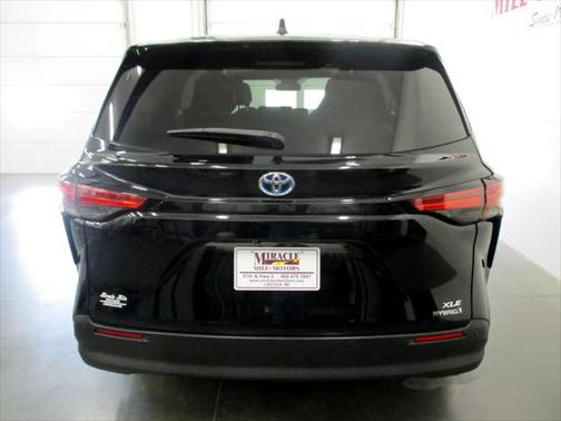 2021 Toyota Sienna XLE 7 Passenger