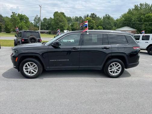 2022 Jeep Grand Cherokee L Laredo