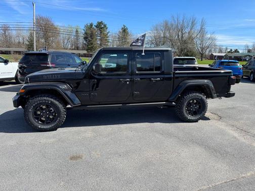 2025 Jeep Gladiator Willys