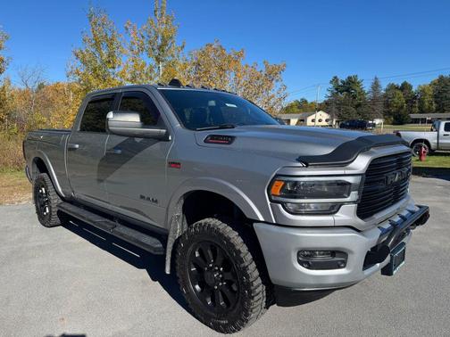 2020 RAM 2500 Laramie Crew Cab 4X4 6'4' Box