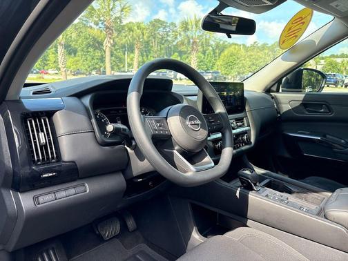 Super Black 2026 Nissan Pathfinder S
