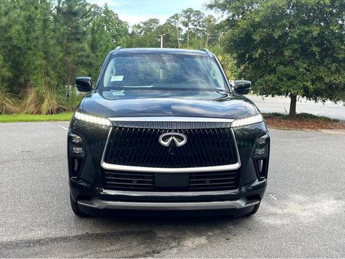 2025 INFINITI QX80 PURE