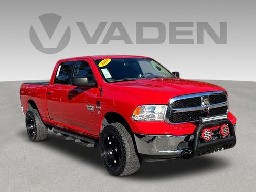 2019 RAM 1500 SLT