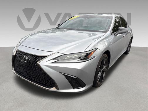 Iridium 2024 Lexus ES 300h F SPORT Handling