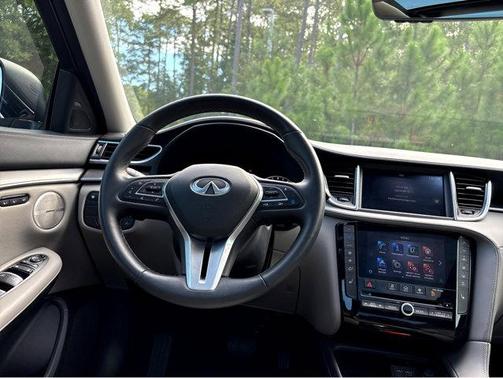 2024 INFINITI QX50 LUXE