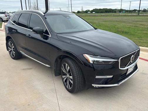2022 Volvo XC60 B5 Inscription