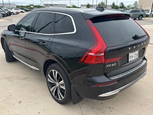 2022 Volvo XC60 B5 Inscription