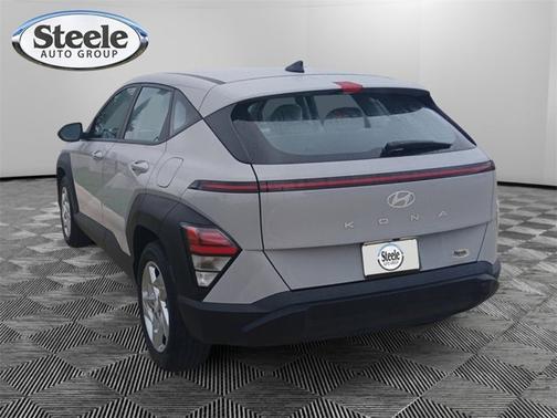2025 Hyundai KONA SE