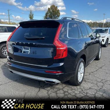2017 Volvo XC90 T6 Momentum