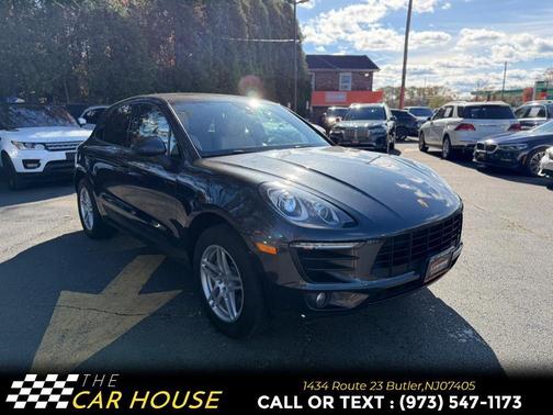 2017 Porsche Macan Base