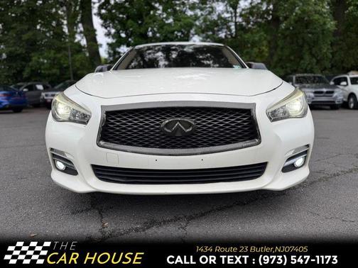 White 2017 INFINITI Q50 3.0T Premium