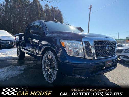 2019 Nissan Titan SV