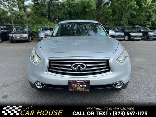 2016 INFINITI QX70 Base