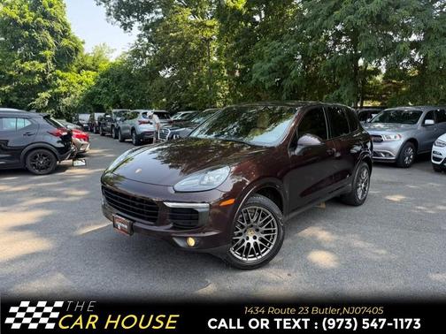 Brown 2017 Porsche Cayenne