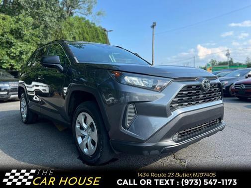 2020 Toyota RAV4 LE