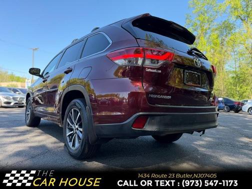 Red 2018 Toyota Highlander XLE