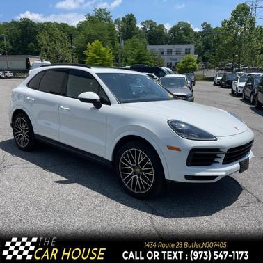 White 2021 Porsche Cayenne Base