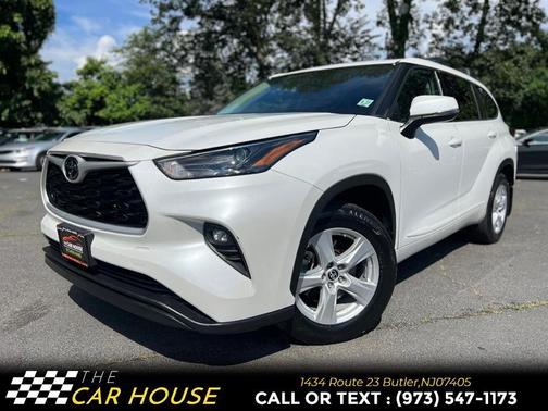 2022 Toyota Highlander LE