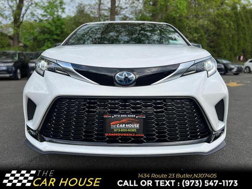 2022 Toyota Sienna XSE 7 Passenger