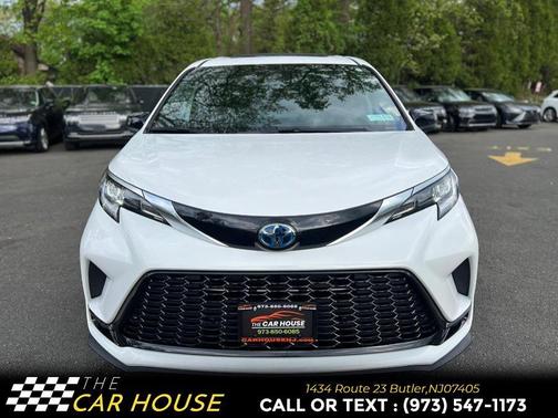 2022 Toyota Sienna XSE 7 Passenger