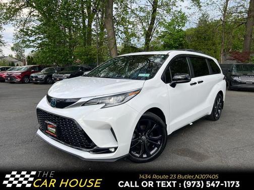 2022 Toyota Sienna XSE 7 Passenger