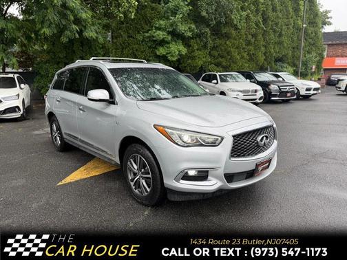 Silver 2017 INFINITI QX60 Base