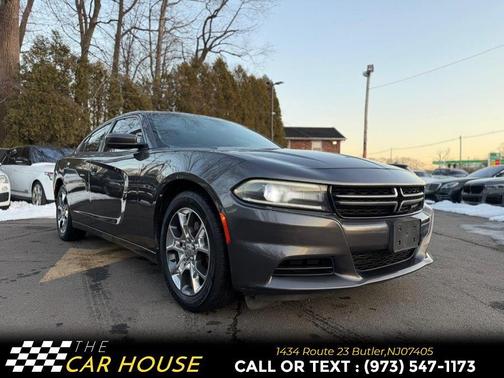2016 Dodge Charger SE