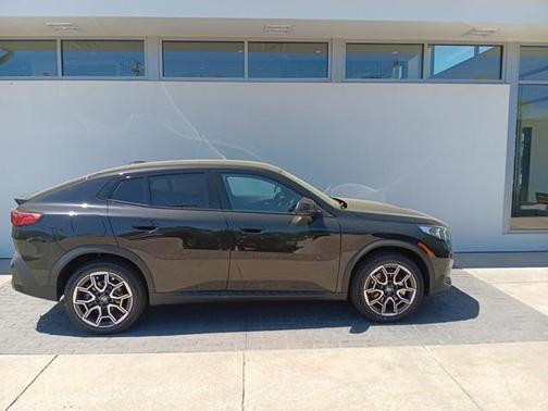 2025 BMW X2 xDrive28i