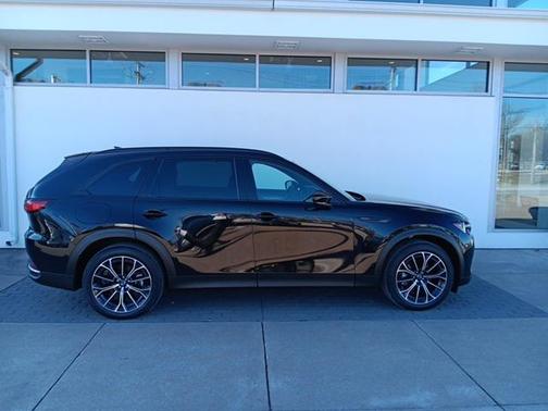 2025 Mazda CX-70 PHEV Premium Plus Package