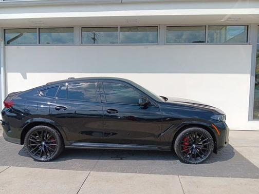 2024 BMW X6 xDrive40i