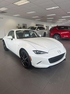 2025 Mazda MX-5 Miata RF Grand Touring