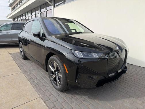 Black Sapphire Metallic 2026 BMW iX xDrive45