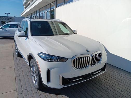 Alpine White 2026 BMW X5 xDrive40i