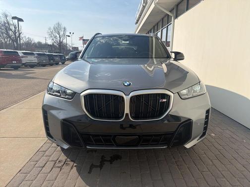 2026 BMW X5 M60i