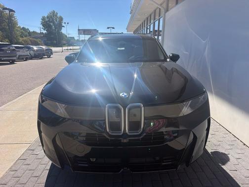 Black Sapphire Metallic 2027 BMW X5
