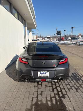 2024 Toyota GR86 Premium