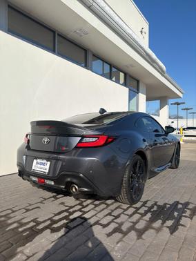 2024 Toyota GR86 Premium