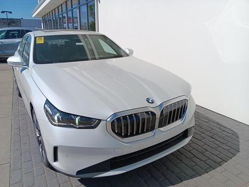 2025 BMW 530 i xDrive