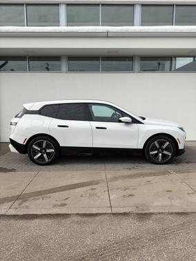2023 BMW iX xDrive50