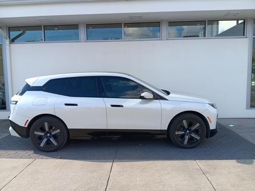 2023 BMW iX xDrive50