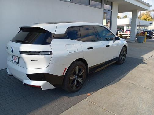 2023 BMW iX xDrive50