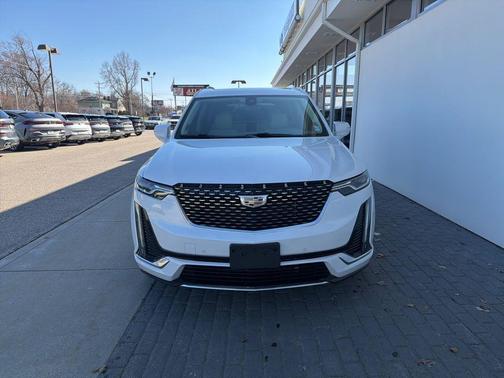 2023 Cadillac XT6 Premium Luxury AWD