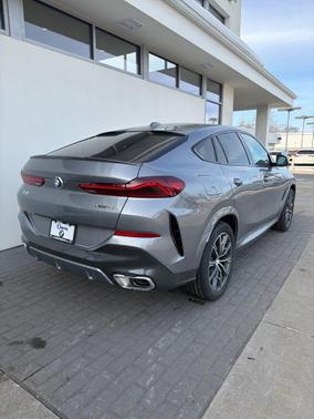 Skyscraper Grey Metallic 2026 BMW X6 xDrive40i